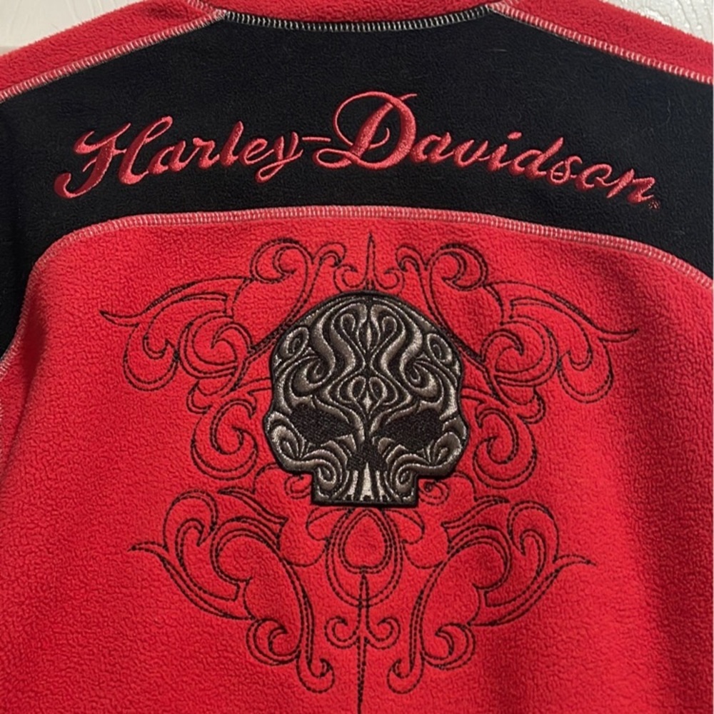Amazing red and black fleece riding jacket with Willie g large